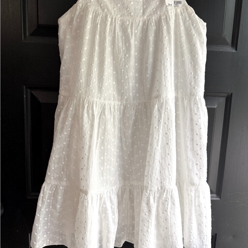 Elegant White Mini Dress